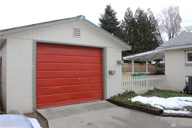 63 N Joseph Ave, East Wenatchee, WA 98802 - photo 3