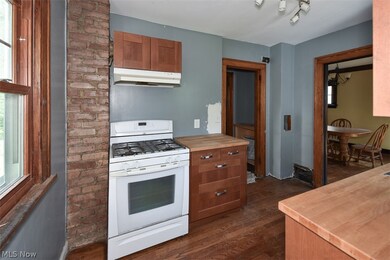 3339 Altamont Ave, Cleveland, OH 44118 - photo 3