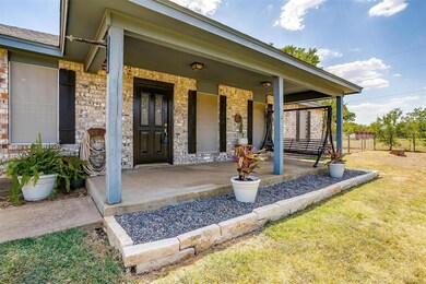 812 Conveyor Dr, Joshua, TX 76058 - photo 2