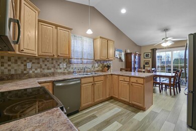 2520 Gecko Dr, Maryville, IL 62062 - photo 7