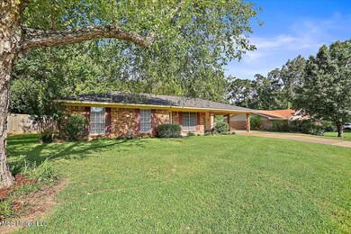 02-489 Robert Michael Dr