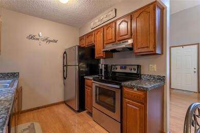 5255 W Sherwood Dr, Newburgh, IN 47630 - photo 7