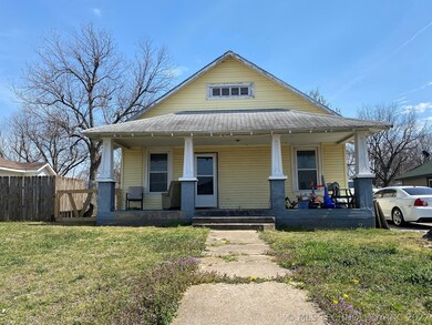 320 S Muskogee Ave, Claremore, OK 74017 - photo 2