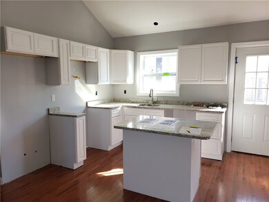 75 Larch St, Pawtucket, RI 02860 - photo 6