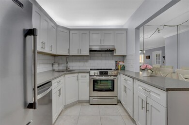 108 Lake Pine Cir unit C-1, Greenacres, FL 33463 - photo 4