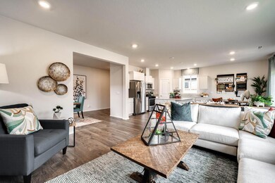 004_LivingRoom
