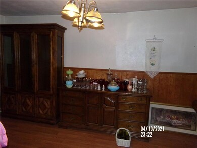 1211 Briarwood Dr, Cleburne, TX 76033 - photo 4