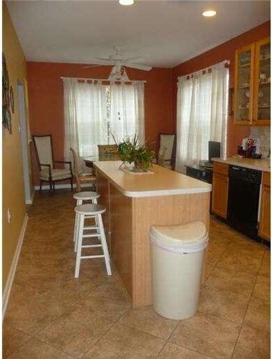 60 Black Eyed Susan Rd unit 326, Langhorne, PA 19047 - photo 4