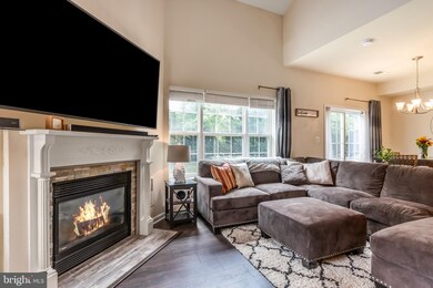 11158 Wortham Crest Cir unit 110, Manassas, VA 20109 - photo 4