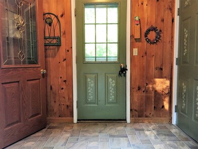 321 Arah St, Manchester, NH 03104 - photo 4