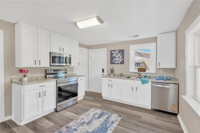 5721 20th St, Zephyrhills, FL 33542 - photo 3