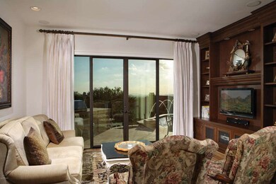 30_Family Room