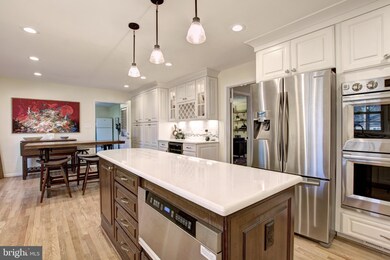 4621 Tara Dr, Fairfax, VA 22032 - photo 6