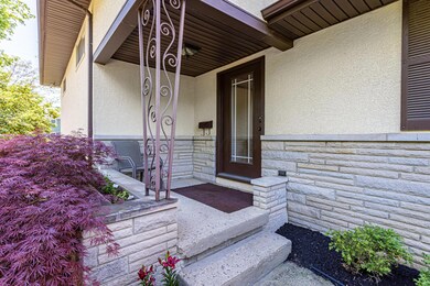 104 S Kellner Rd, Columbus, OH 43209 - photo 2