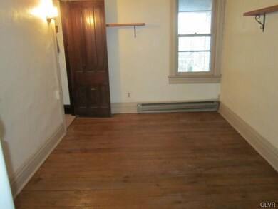 226 N 16th St unit 2, Allentown, PA 18102 - photo 4