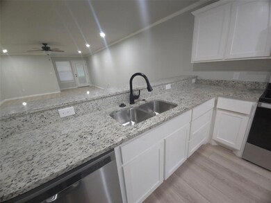 1409 Glenhaven Dr unit A, Cleburne, TX 76033 - photo 6