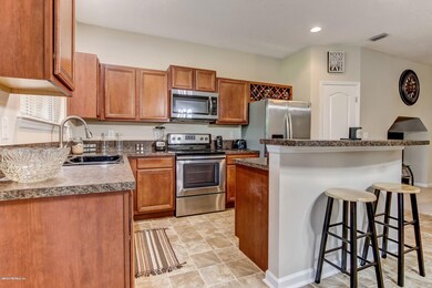 8859 Grassy Bluff Dr, Jacksonville, FL 32216 - photo 3