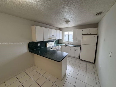 6278 W 22nd Ct unit 19, Hialeah, FL 33016 - photo 3