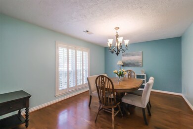 9219 Mauna Loa Ln, Houston, TX 77040 - photo 6