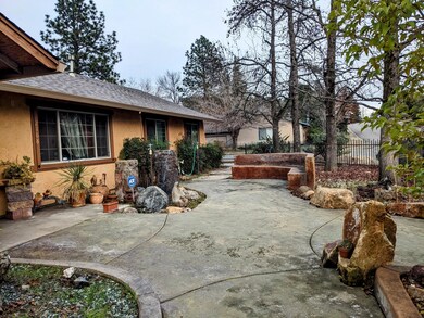 2168 Wilson Ave, Redding, CA 96002 - photo 4
