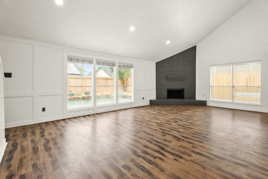 2419 Parkview Dr, Pearland, TX 77581 - photo 4