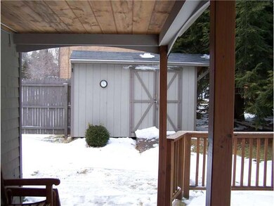 13 Pike St, Lisbon Falls, ME 04252 - photo 6