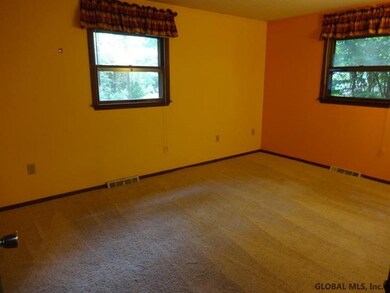 47 Nicklaus Dr, Gansevoort, NY 12831 - photo 7