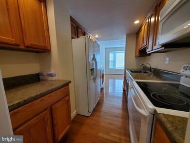 6067 Bonnie Bern Ct, Burke, VA 22015 - photo 4