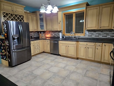 16298 Unity Ave, Cresco, IA 52136 - photo 6