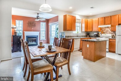 12004 Kemps Landing Cir, Manassas, VA 20109 - photo 5