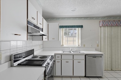 30 Medford Dr, Palm Coast, FL 32137 - photo 2