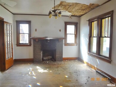 522 N Mclean St, Lincoln, IL 62656 - photo 4