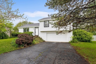 4-web-or-mls-12061HarmonRoadExt_Hommati1