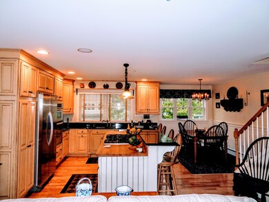 42 Walnut St unit 6, Old Orchard Beach, ME 04064 - photo 4