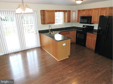 155 Mercedes Dr, Martinsburg, WV 25404 - photo 7