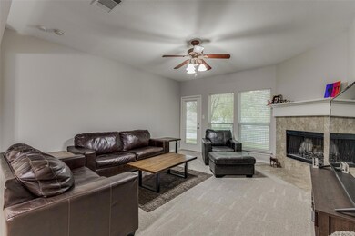 1327 Oakcrest Dr, Providence Village, TX 76227 - photo 2