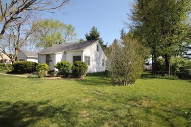 3121 13th St, Columbus, IN 47201 - photo 5