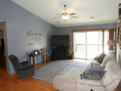 2633 Orchard Dr unit 3, Cedar Falls, IA 50613 - photo 4