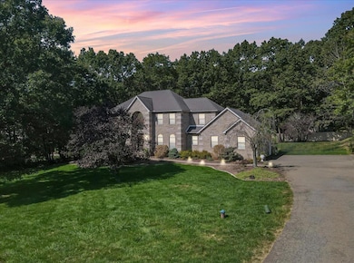 02-Wyndham Dr Twilight