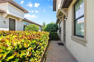 4347 Beauty Leaf Cir, Vero Beach, FL 32967 - photo 2