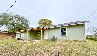 1409 An County Road 2301, Tennessee Colony, TX 75861 - photo 2