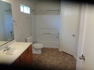 9807 Woodhollow Dr, Conroe, TX 77385 - photo 7