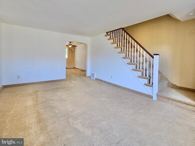 708 Hillcrest Dr, Glenolden, PA 19036 - photo 5