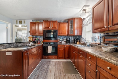 271 Carters St - 10