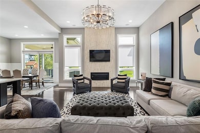 935 66th St, West Des Moines, IA 50266 - photo 4