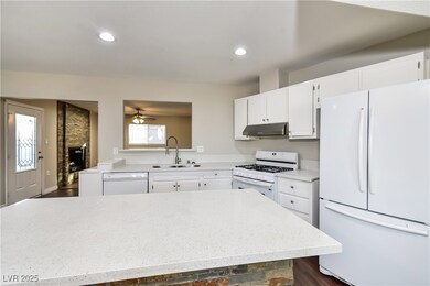 2208 Demetrius Ave, Las Vegas, NV 89101 - photo 5