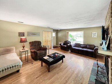 401 Southmoor Rd, La Porte, IN 46350 - photo 5