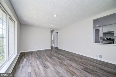 6408 85th Ave, New Carrollton, MD 20784 - photo 5