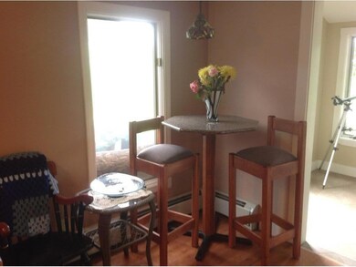 Eat-in area