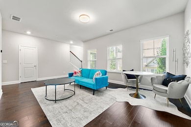 985 Shelnutt Dr, Marietta, GA 30060 - photo 4